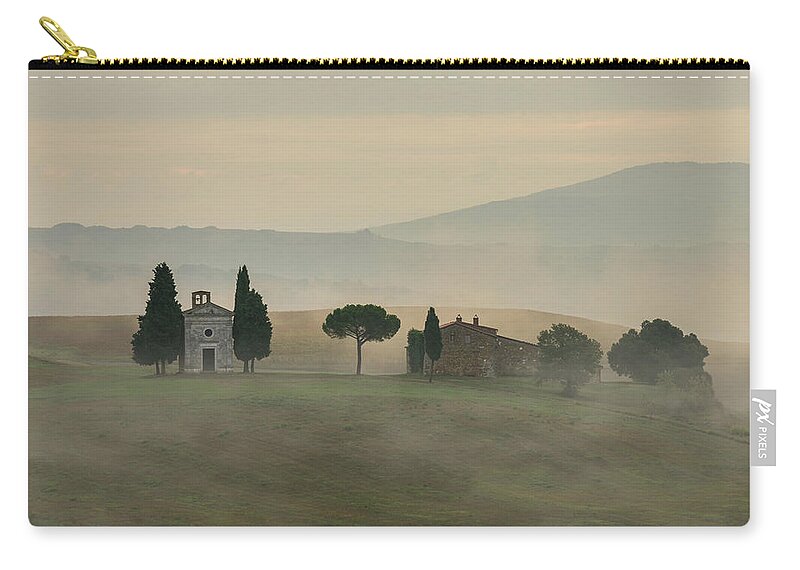 Sunrise Zip Pouch featuring the photograph Pastel sunrise in Toscany by Jaroslaw Blaminsky