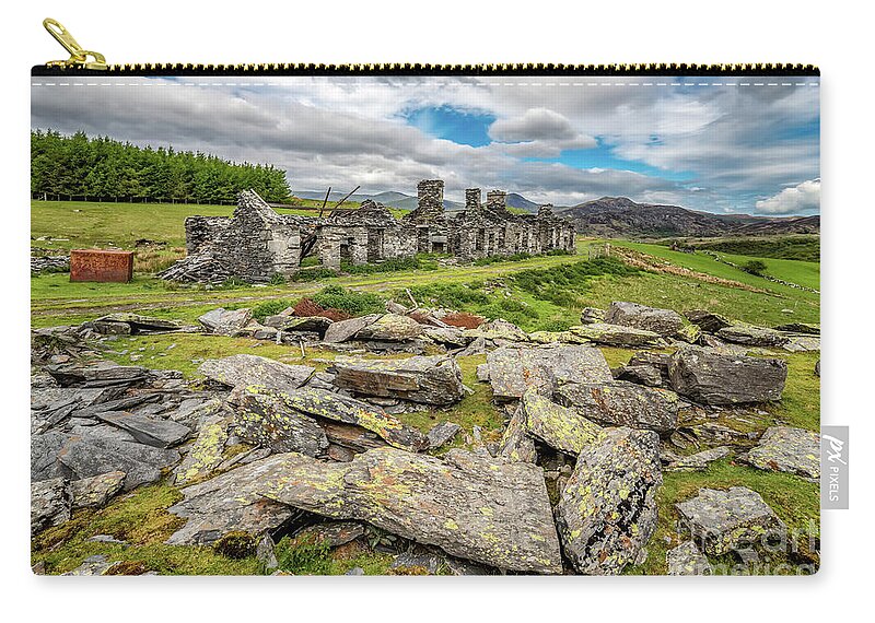 Rhos Quarry Zip Pouch featuring the photograph Rhos Quarry Cottages Snowdonia by Adrian Evans