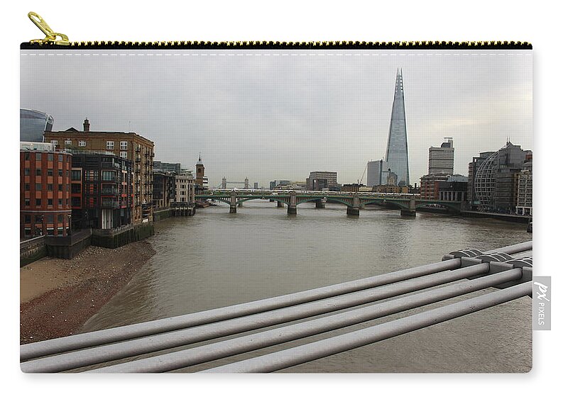 River Zip Pouch featuring the photograph River Thames in August by Laura Smith