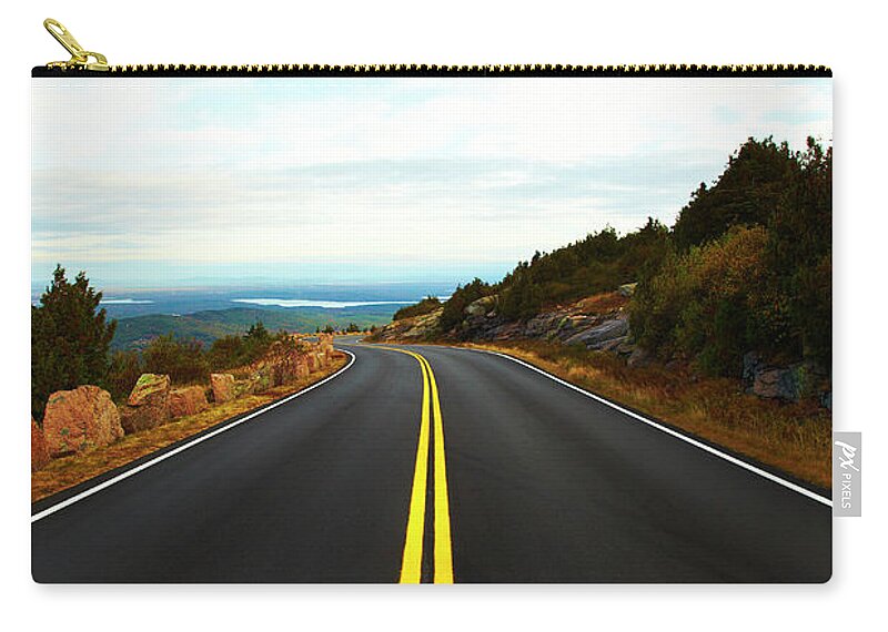 Curve Zip Pouch featuring the photograph Road Looking To Bar Harbor, Maine by Thomas Northcut