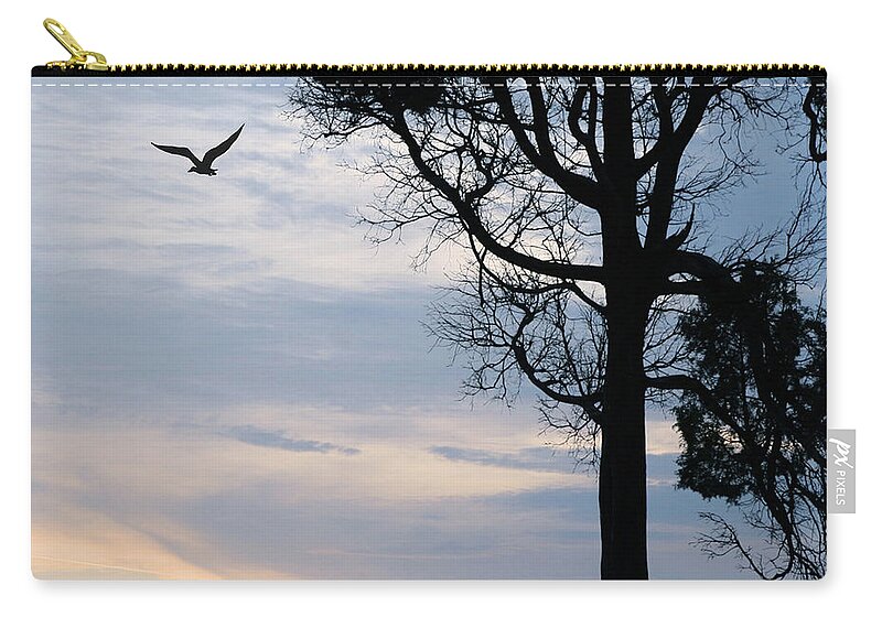 Catawba Zip Pouch featuring the photograph Seagull Sunset At Catawba by Terri Harper