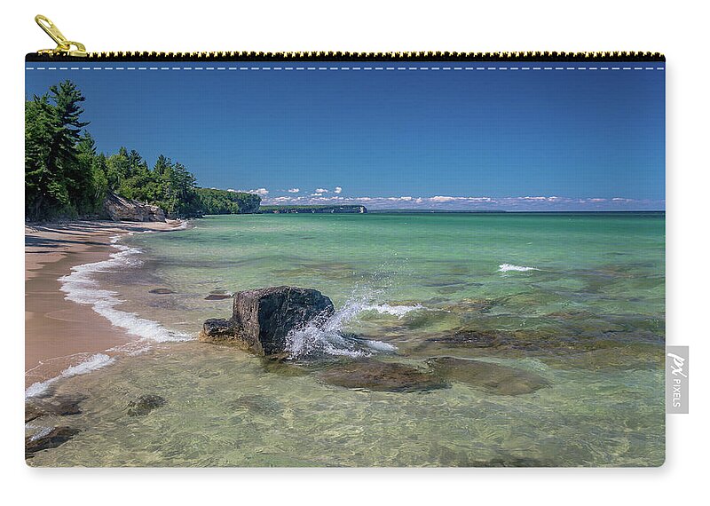 Lake Superior Zip Pouch featuring the photograph Secluded Beach by Gary McCormick