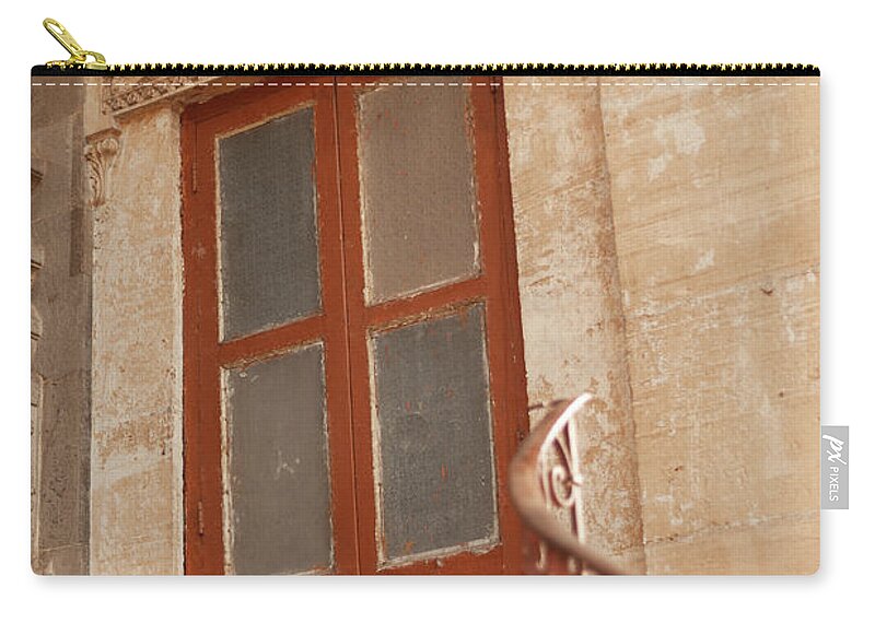 Doorway Zip Pouch featuring the photograph Shinde Chhatri Door by Fran Riley