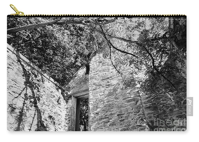 Stone Carry-all Pouch featuring the photograph Stone House, Harpers Ferry by Steve Ember