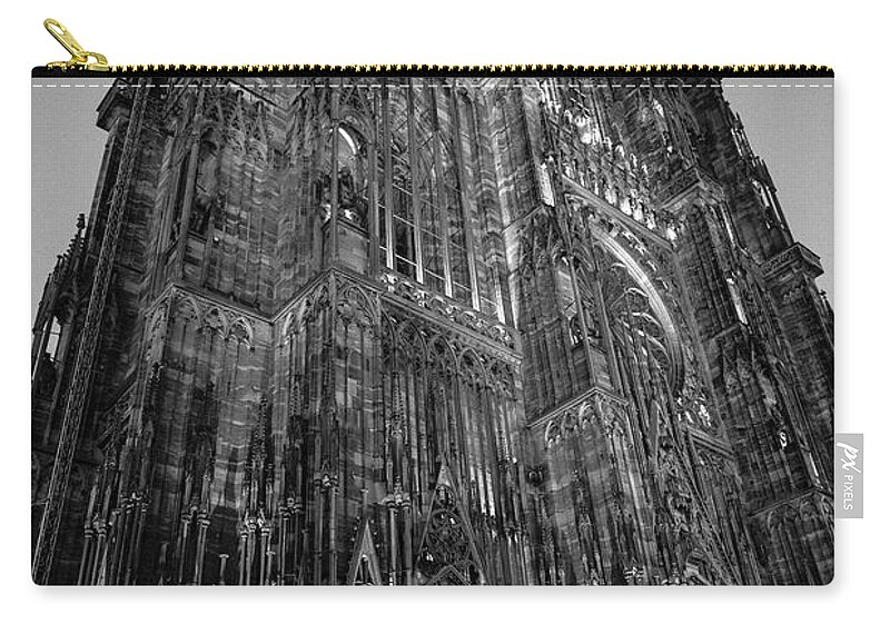 Strasbourg Zip Pouch featuring the photograph Strasbourg Cathedral's west facade BW by RicardMN Photography