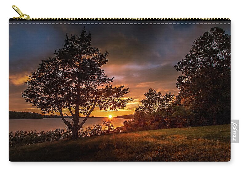 Sunset Zip Pouch featuring the photograph Sunset at Fellows Lake by Allin Sorenson