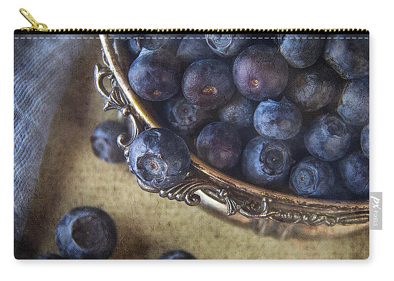 Bowl Of Blueberries Zip Pouch featuring the photograph Tasty Bowl Of Blueberries by Cindi Ressler