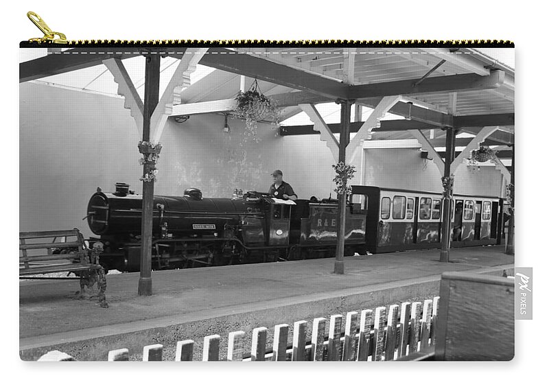 Train Zip Pouch featuring the photograph The Ravenglass and Eskdale Railway by Lukasz Ryszka