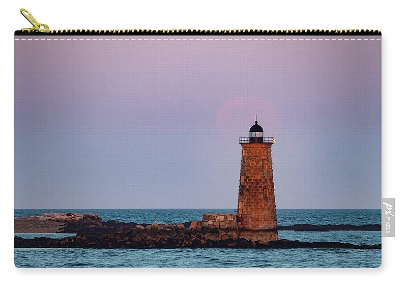 Whaleback Lighthouse Zip Pouch featuring the photograph Whaleback Lighthouse Full moon Rising by Jeff Folger