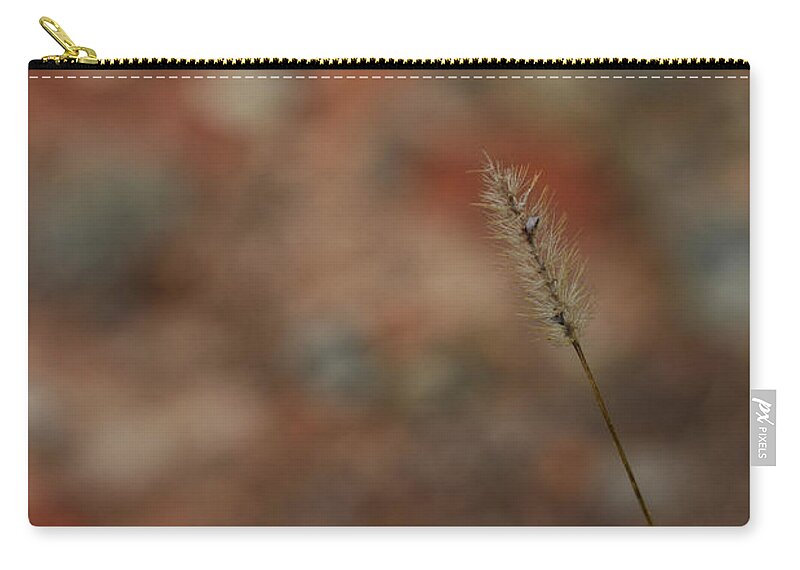  Zip Pouch featuring the photograph When less is more - Georgia by Adrian De Leon Art and Photography