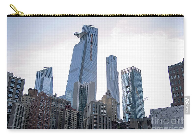 Joshua Mimbs Zip Pouch featuring the photograph Manhattan #1 by FineArtRoyal Joshua Mimbs