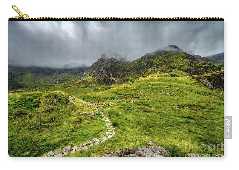 Cwm Idwal Zip Pouch featuring the photograph Cwm Idwal Snowdonia #4 by Adrian Evans