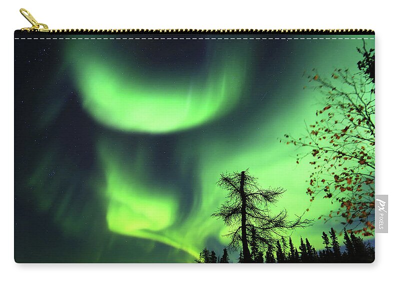Northern Lights Zip Pouch featuring the photograph Northern Lights #6 by Shixing Wen