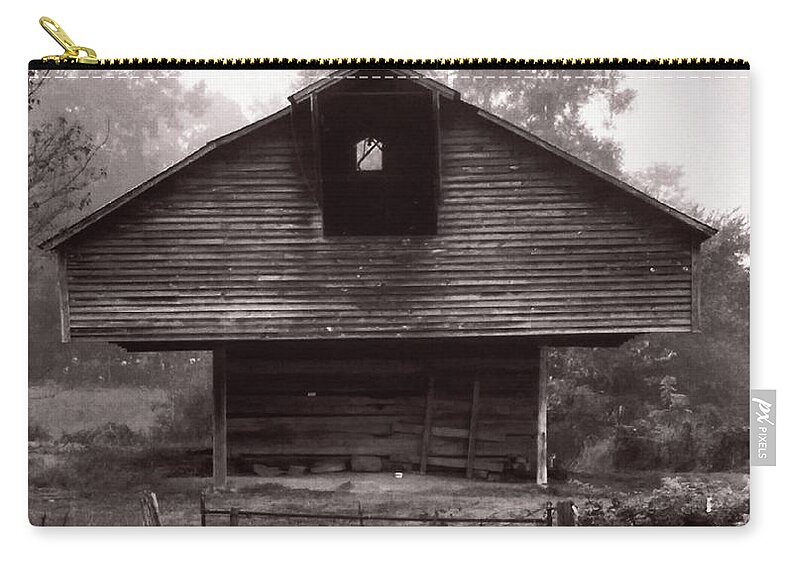 Barn Zip Pouch featuring the photograph A very rare barn in Tennessee by Kim Galluzzo