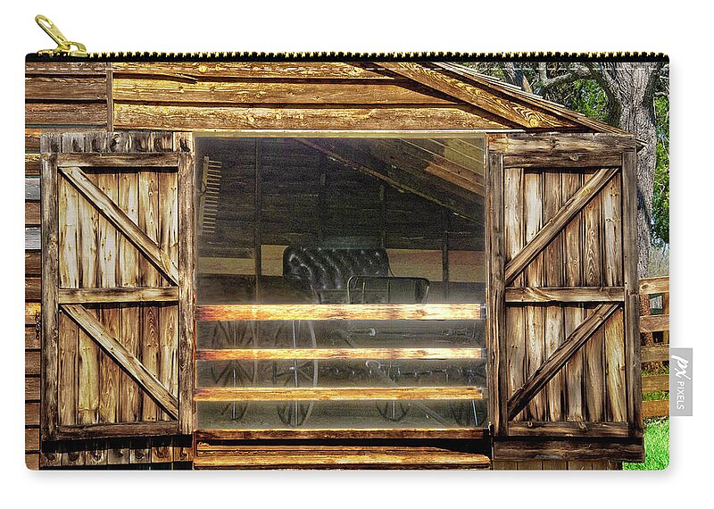 Photo Zip Pouch featuring the photograph Appomattox Courthouse Barn by Anthony M Davis
