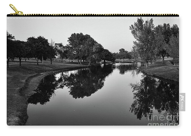  Zip Pouch featuring the photograph Automne by Dennis Richardson