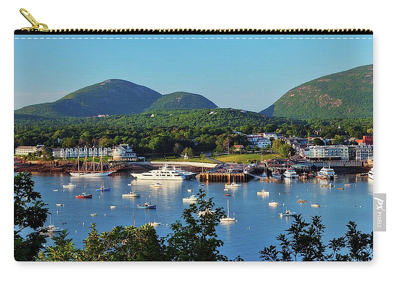 Bar Harbor Zip Pouch featuring the photograph Bar Harbor 0376 by Greg Hartford