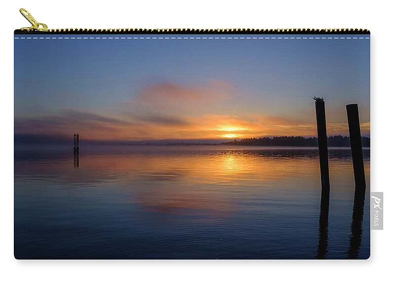 Sunset Zip Pouch featuring the photograph Bay Point Oregon Sunset by Tony Locke