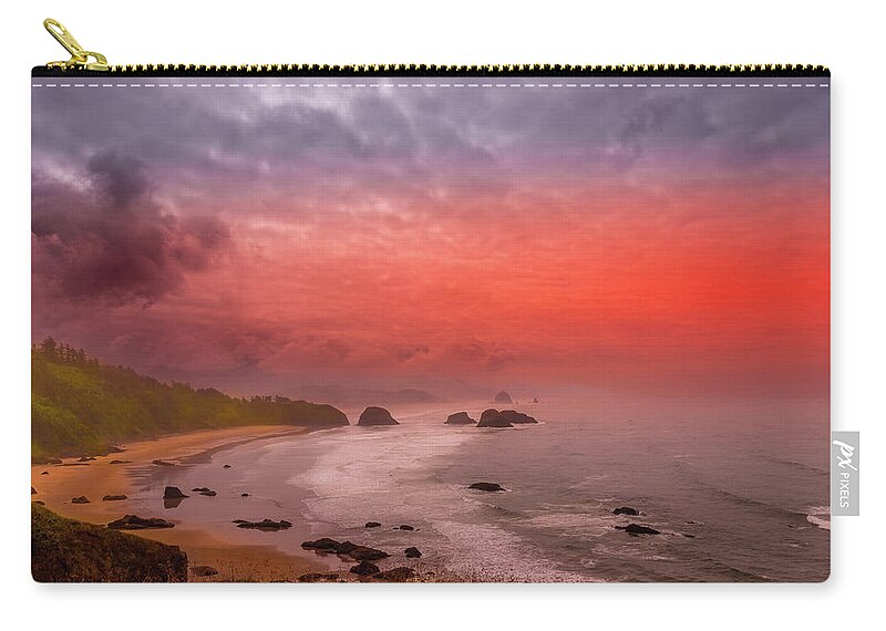 Beach Sunset Zip Pouch featuring the photograph Beach Sunset by David Patterson