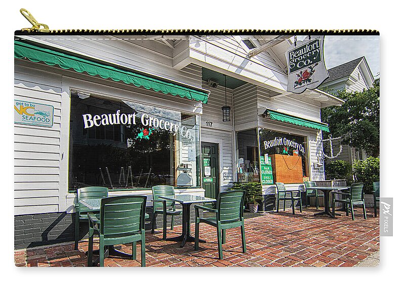 Beaufort Carry-all Pouch featuring the photograph Beaufort Grocery Company - Beaufrot North Carolina by Bob Decker