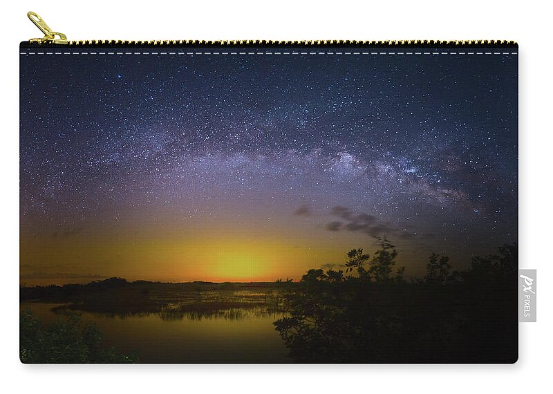 Milky Way Zip Pouch featuring the photograph Big Sky Galaxy by Mark Andrew Thomas