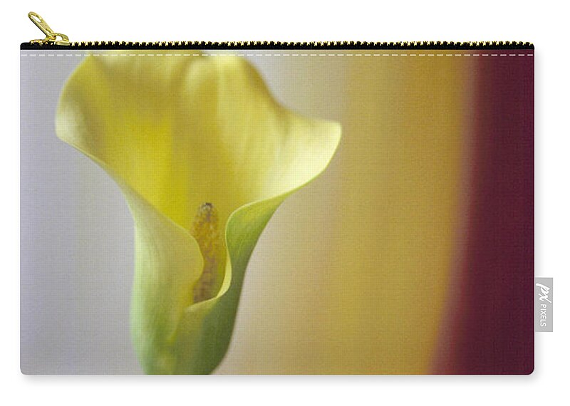 Calla Zip Pouch featuring the photograph Calla For O'Keefe by Terri Harper