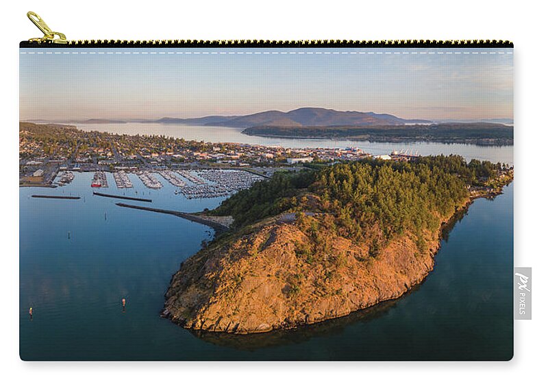 Anacortes Carry-all Pouch featuring the photograph Cap Sante Sunrise by Michael Rauwolf