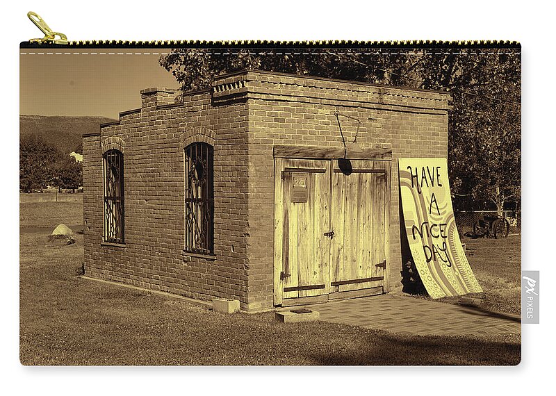 Jail Zip Pouch featuring the photograph Carbondale Jail art gallery by Cathy Anderson