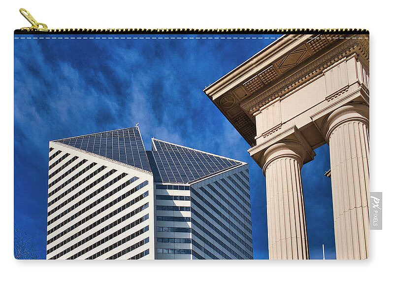 Chicago Zip Pouch featuring the photograph Chicago Buildings2 by Steven Ralser