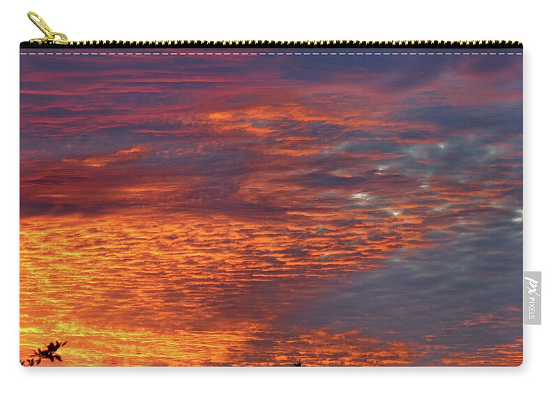 Sunset Zip Pouch featuring the photograph Christmas Eve Sunset in La Jolla by Russ Harris