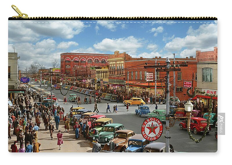 Alabama Zip Pouch featuring the photograph City - Gadsden, AL - Christmas shopping crowds 1941 by Mike Savad