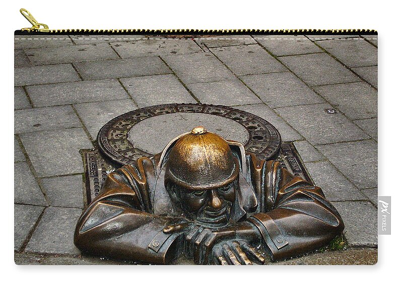 Bronze Zip Pouch featuring the photograph Cumil at Rest by Lin Grosvenor