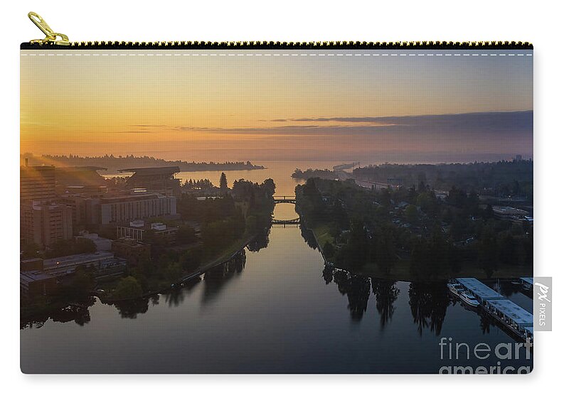 Seattle Zip Pouch featuring the photograph Dawn Above the Montlake Cut Seattle by Mike Reid
