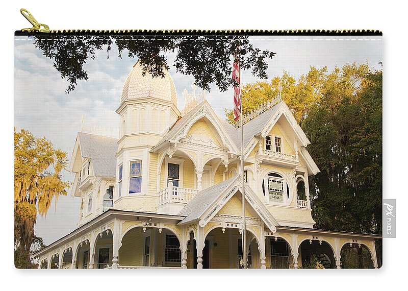Florida Mount Dora Zip Pouch featuring the photograph Donnelly House Mount Dora by Steve Williams
