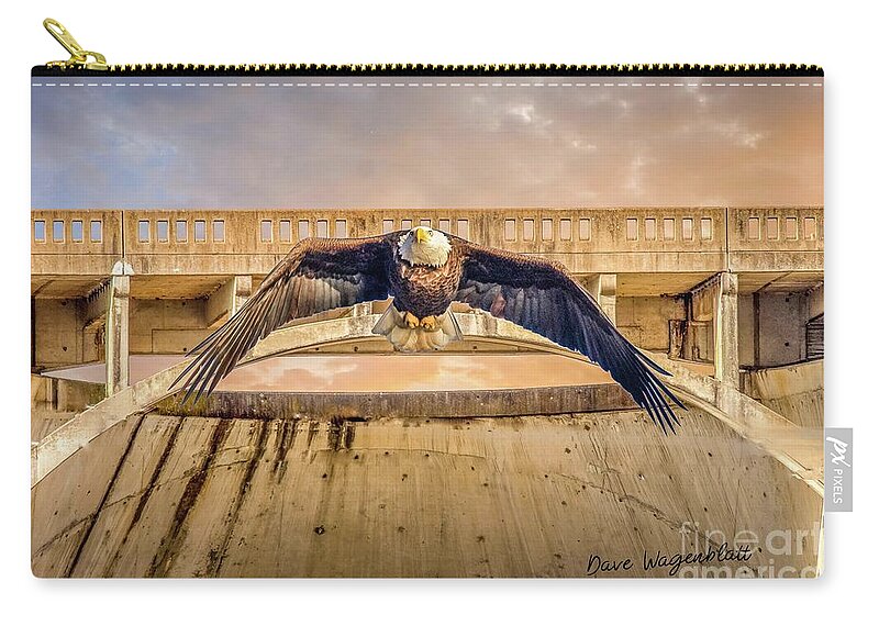 Eagle Zip Pouch featuring the photograph Eagle at Sunset by David Wagenblatt