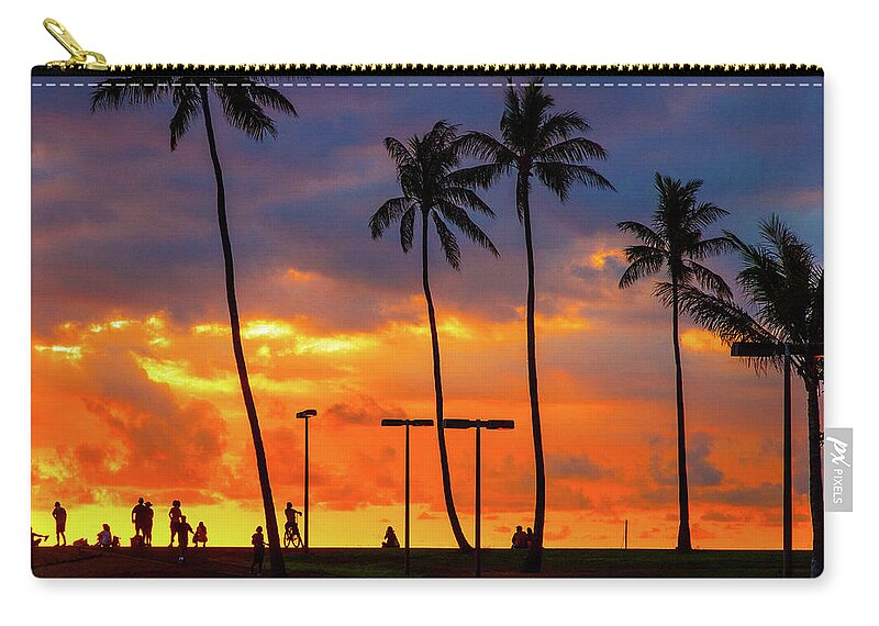 Hawaii Zip Pouch featuring the photograph Hawaiian Silhouettes by David Desautel