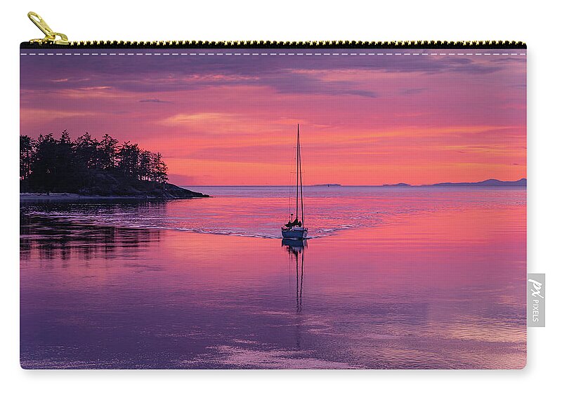 Sunset Zip Pouch featuring the photograph Heading Home 1 by Gary Skiff