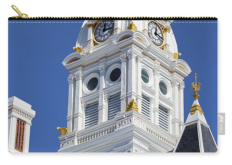 Henry County Courthouse Zip Pouch featuring the photograph Henry County Courthouse Napoleon Ohio 9935 by Jack Schultz