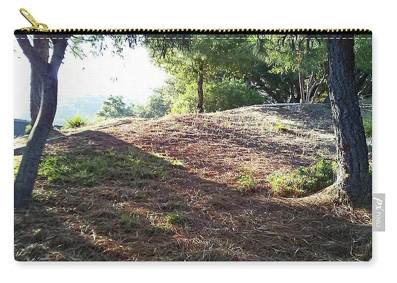 Light Zip Pouch featuring the photograph Hillside Morning by Andrew Lawrence