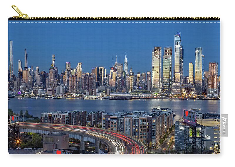 Nyc Skyline Zip Pouch featuring the photograph I Love NYC Skyline by Susan Candelario