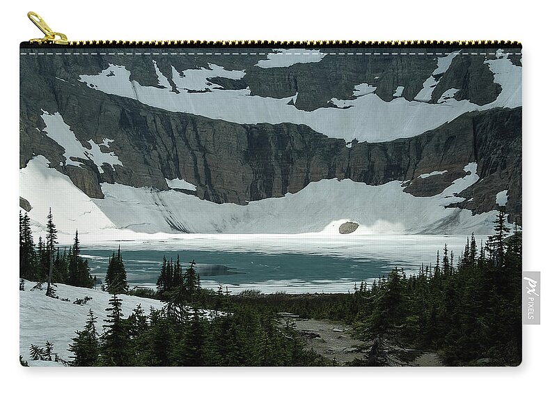 Lakes And Rivers Zip Pouch featuring the photograph Iceberg Lake by Larey McDaniel