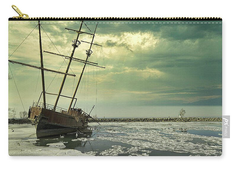 The Abandoned Ship Zip Pouch featuring the photograph Jordan Harbor Ontario shipwreck by Nick Mares