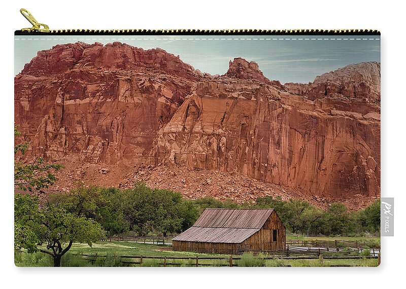 Utah Zip Pouch featuring the photograph Old Barn in Fruita by Cheryl Strahl