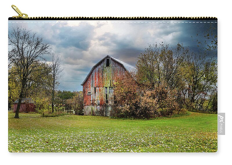 Northernmichigan Zip Pouch featuring the photograph Old Barn In Metamora DSC_0720 by Michael Thomas