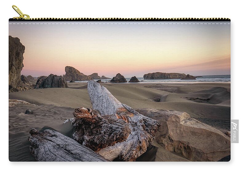Sunset Carry-all Pouch featuring the photograph Oregon Pacific Sunset 3 by Ron Long Ltd Photography