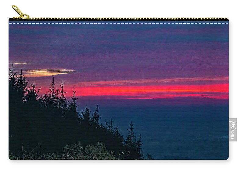 Sunset Zip Pouch featuring the photograph Pacific Oceans Sunset by Cathy Anderson
