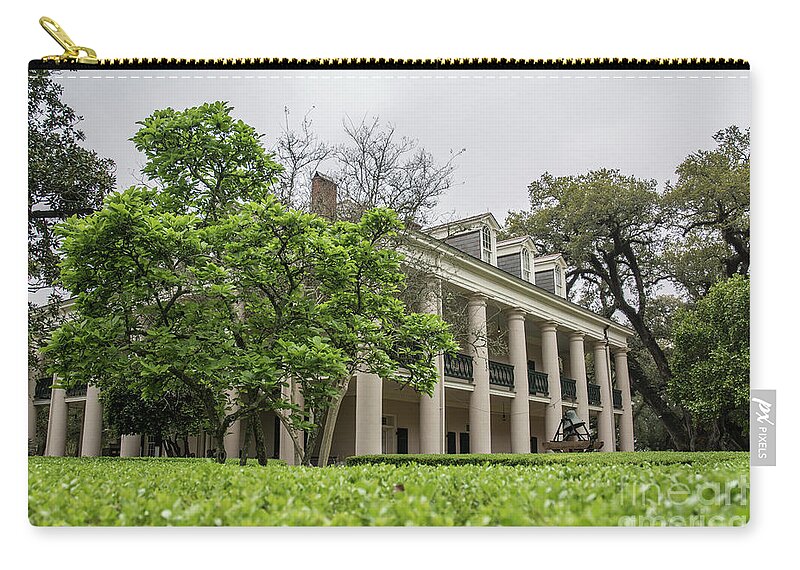 Plantation Zip Pouch featuring the photograph Plantation House by Tim Mulina