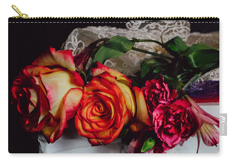 Flowers Roses Canada France Utah Wisconsin Door County Michigan Nebraska Oakland A Beverly Hills Hollywood Washington Dc Zip Pouch featuring the photograph Roses by Windshield Photography