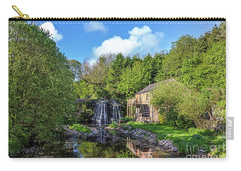 England Zip Pouch featuring the photograph Rutter Falls by Tom Holmes Photography