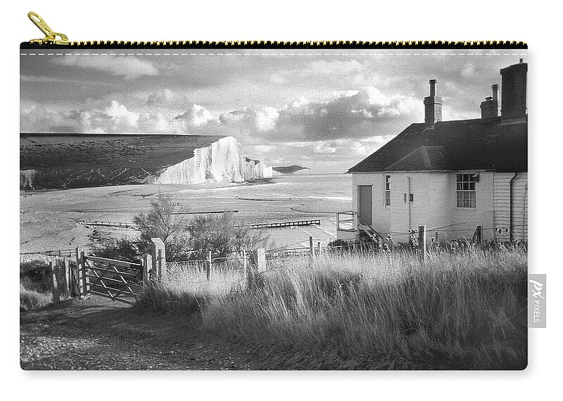 England Zip Pouch featuring the photograph Scenic Cliffs Coastline by Jerry Griffin